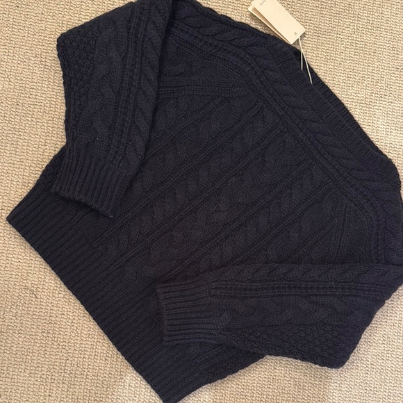 Doen dark navy cashmere Cable Knit Sweater - Picture 1 of 6